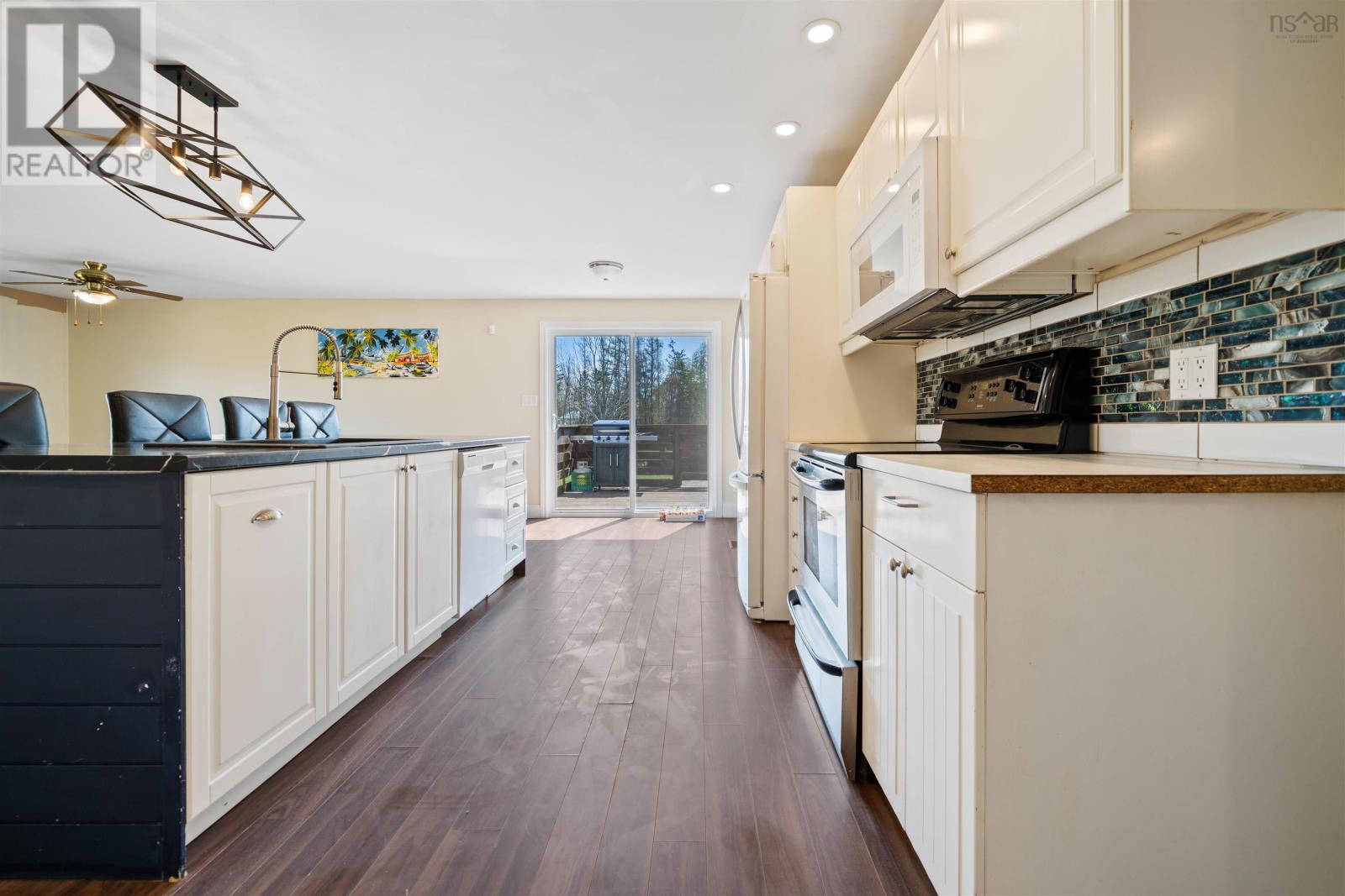 5786 Highway 2, Bass River, Nova Scotia  B0M 1B0 - Photo 8 - 202522714