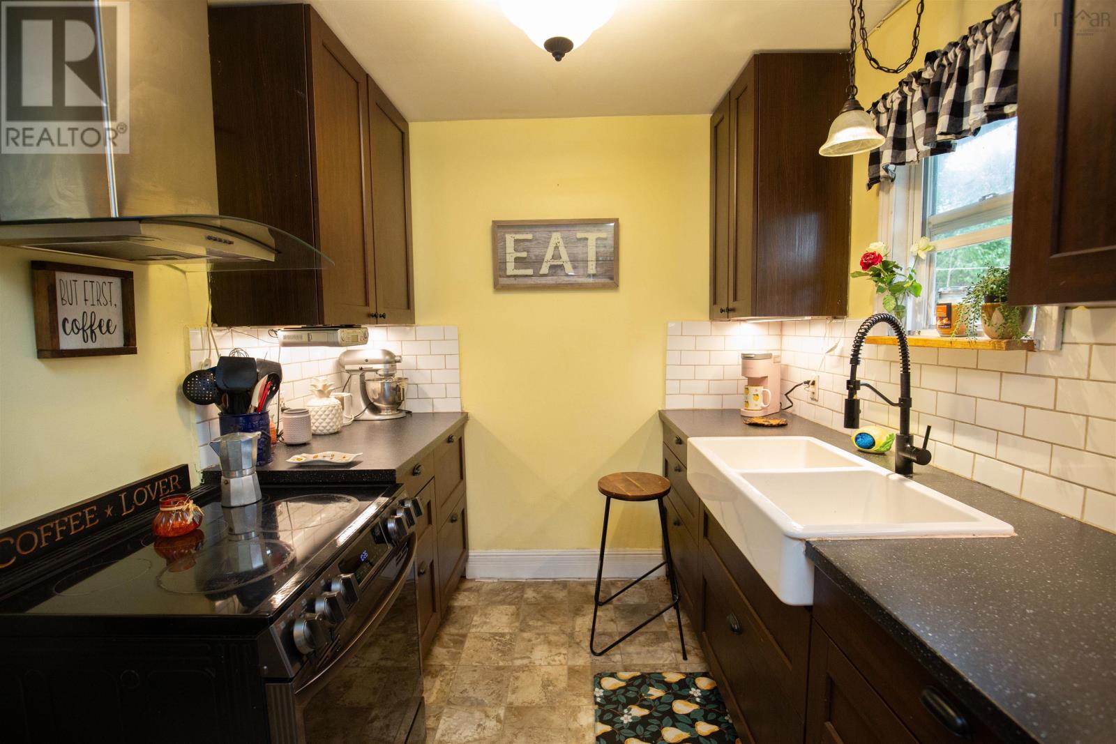 20 Valleyview Court, North River, Nova Scotia  B6L 6W8 - Photo 2 - 202522716