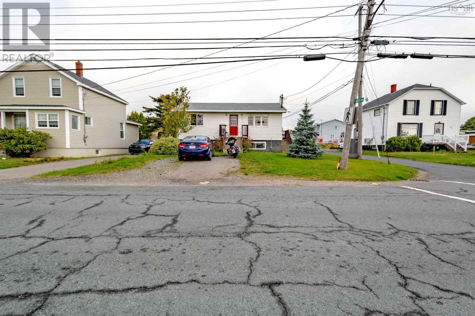 92 Highland Street, Glace Bay, Nova Scotia  B1A 2V1 - Photo 9 - 202522742