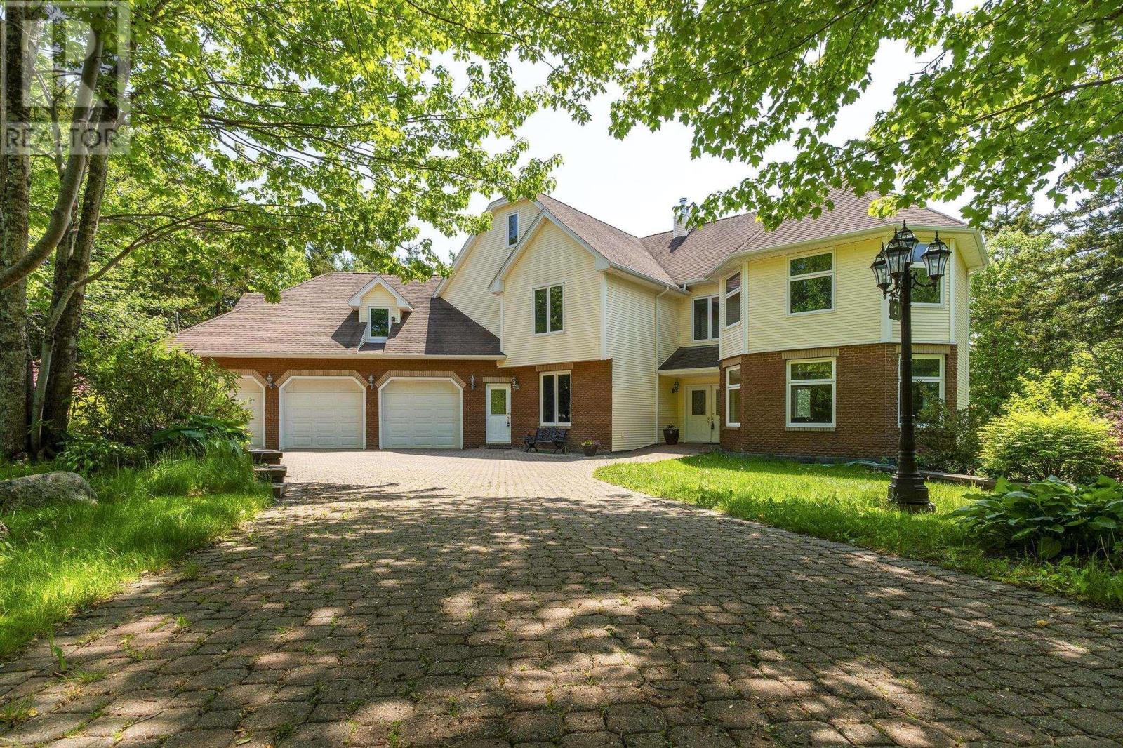 21 Long Lake Drive, hammonds plains, Nova Scotia