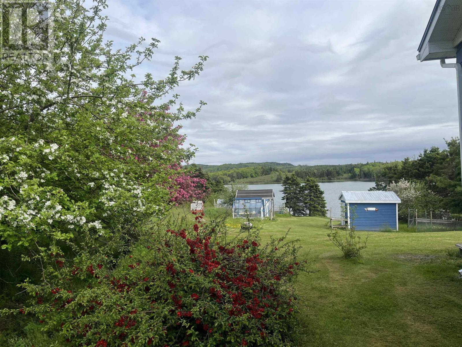 96 Landry Lane, Sampsonville, Nova Scotia  B0E 3B0 - Photo 6 - 202522757