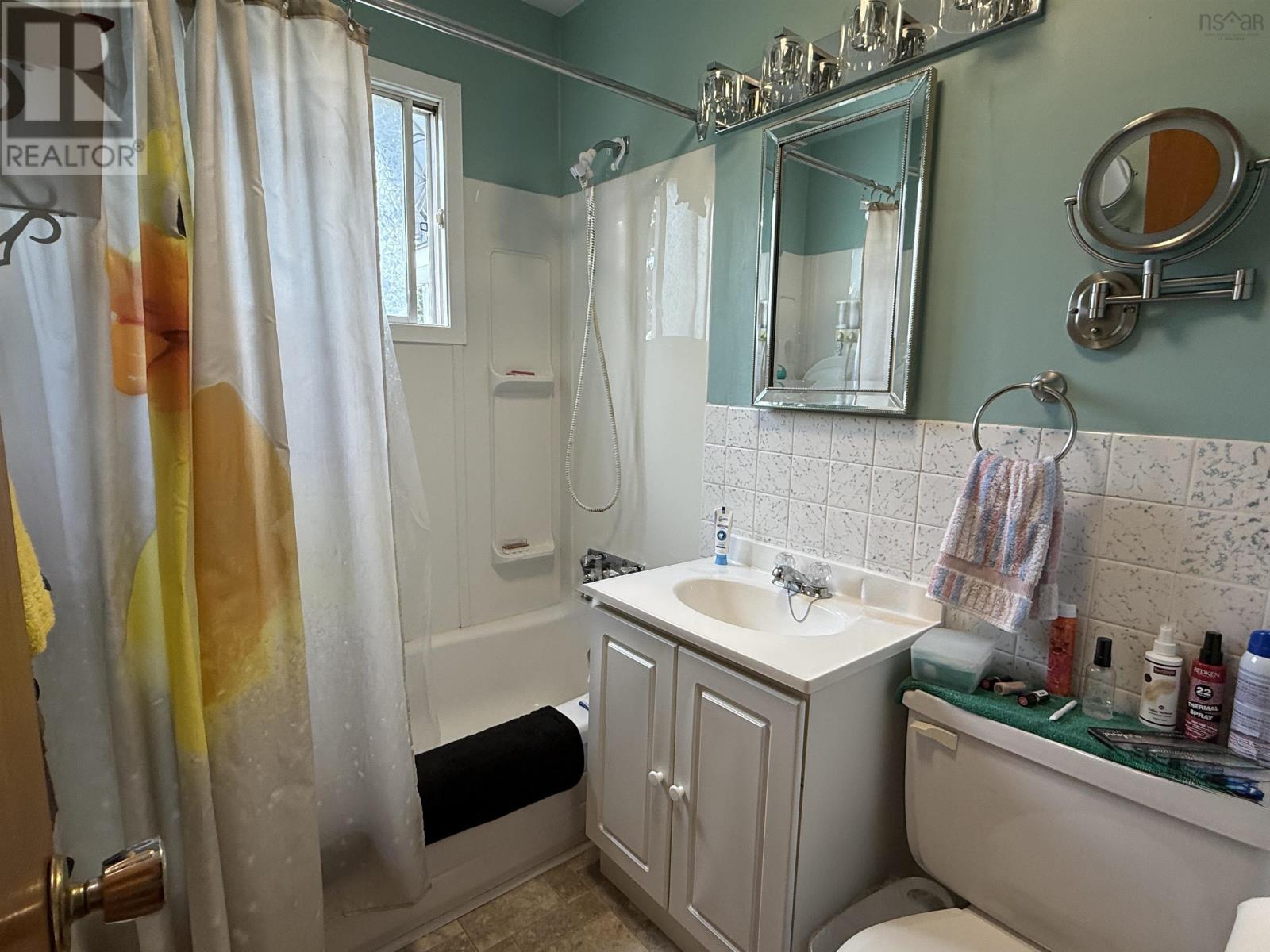 106 Pine Street, Pictou, Nova Scotia  B0K 1H0 - Photo 12 - 202522837