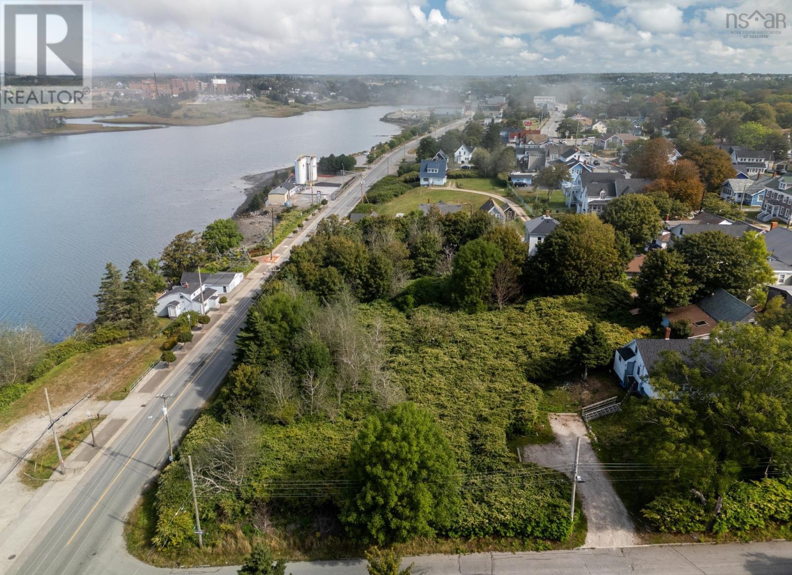 141-149 Water Street, Yarmouth, Nova Scotia  B5A 2Y5 - Photo 3 - 202522910