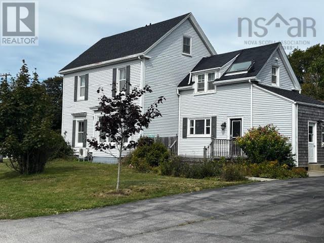 53 William Street, Yarmouth, Nova Scotia  B5A 1Y4 - Photo 3 - 202522939