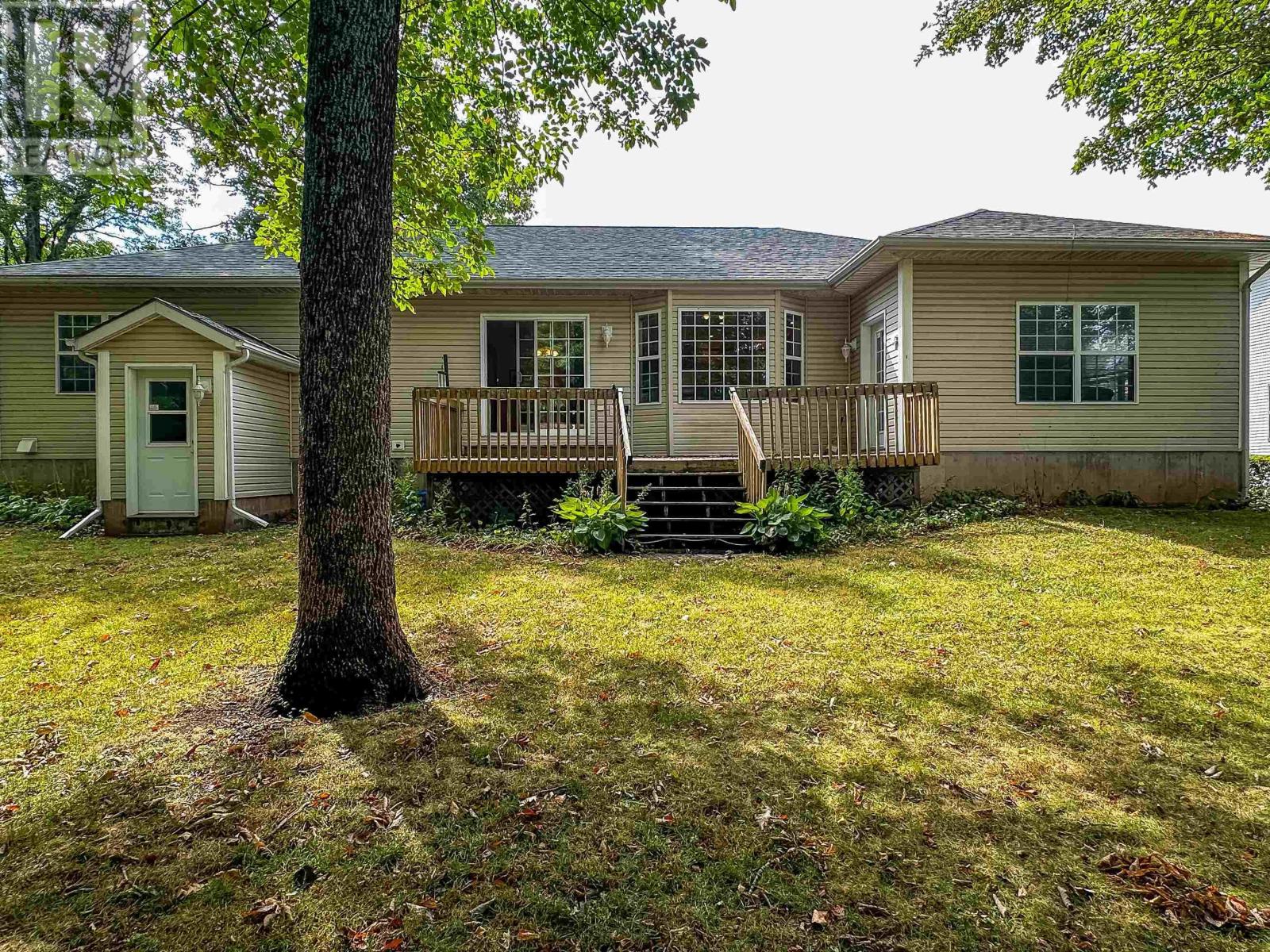 28 Bishop Avenue, New Minas, Nova Scotia  B4N 3N9 - Photo 30 - 202522966