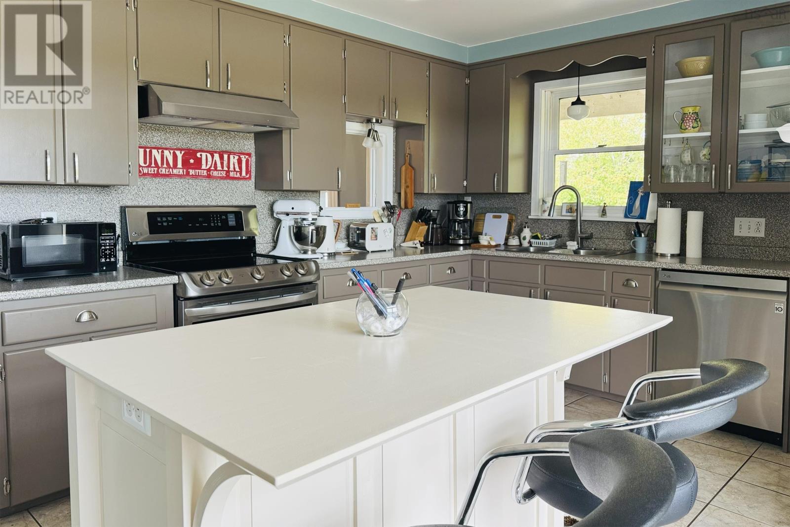 100 Spring Street, Parrsboro, Nova Scotia  B0M 1S0 - Photo 16 - 202522976