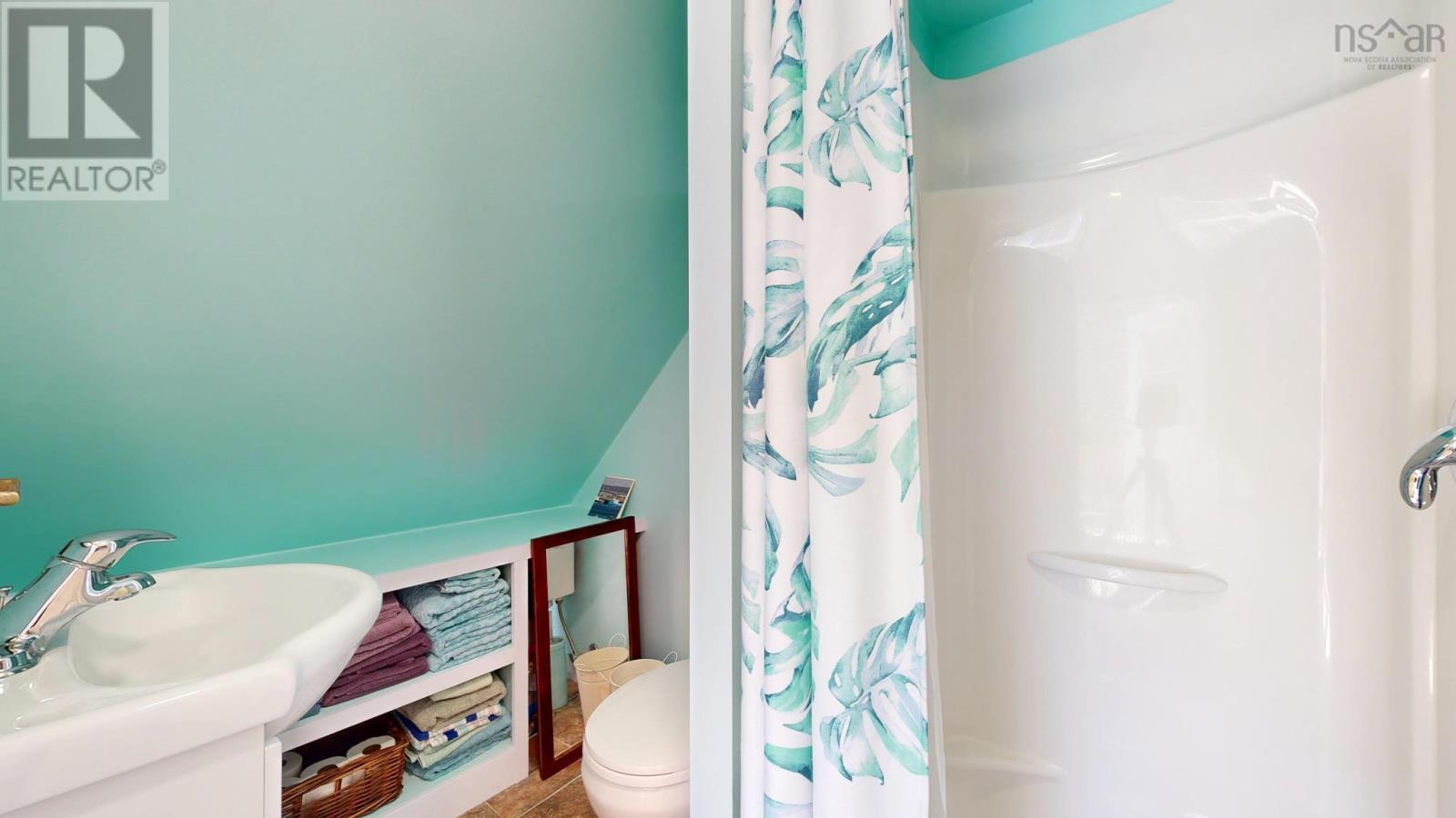 132 Hall Street, Lockeport, Nova Scotia  B0T 1L0 - Photo 38 - 202523052