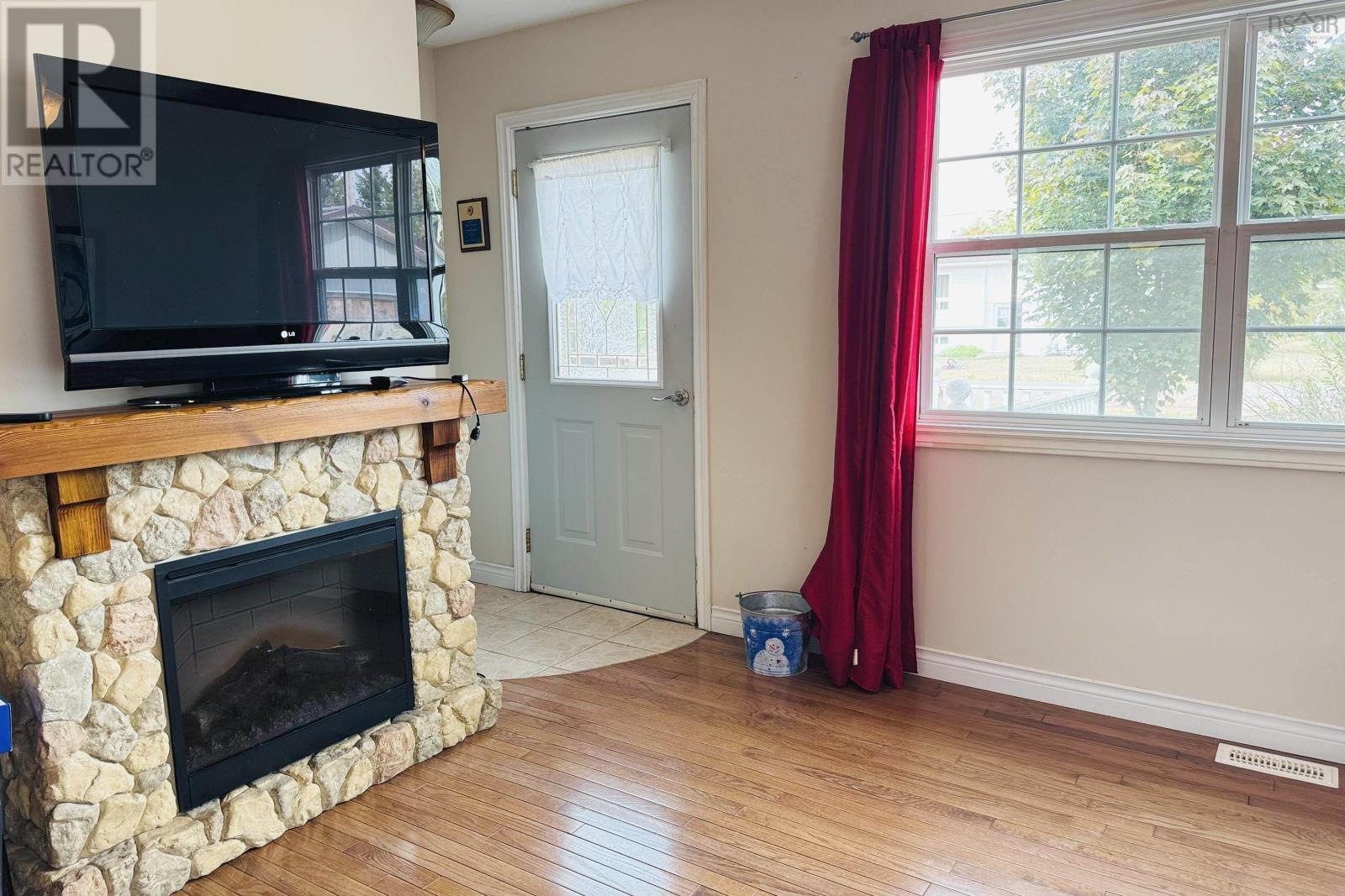 16 Maple Court, Parrsboro, Nova Scotia  B0M 1S0 - Photo 7 - 202523193