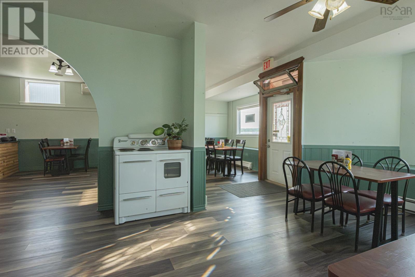 102 Main Street, Trenton, Nova Scotia  B0K 1X0 - Photo 16 - 202523286