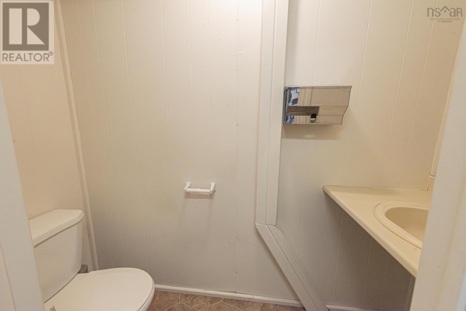 102 Main Street, Trenton, Nova Scotia  B0K 1X0 - Photo 28 - 202523286