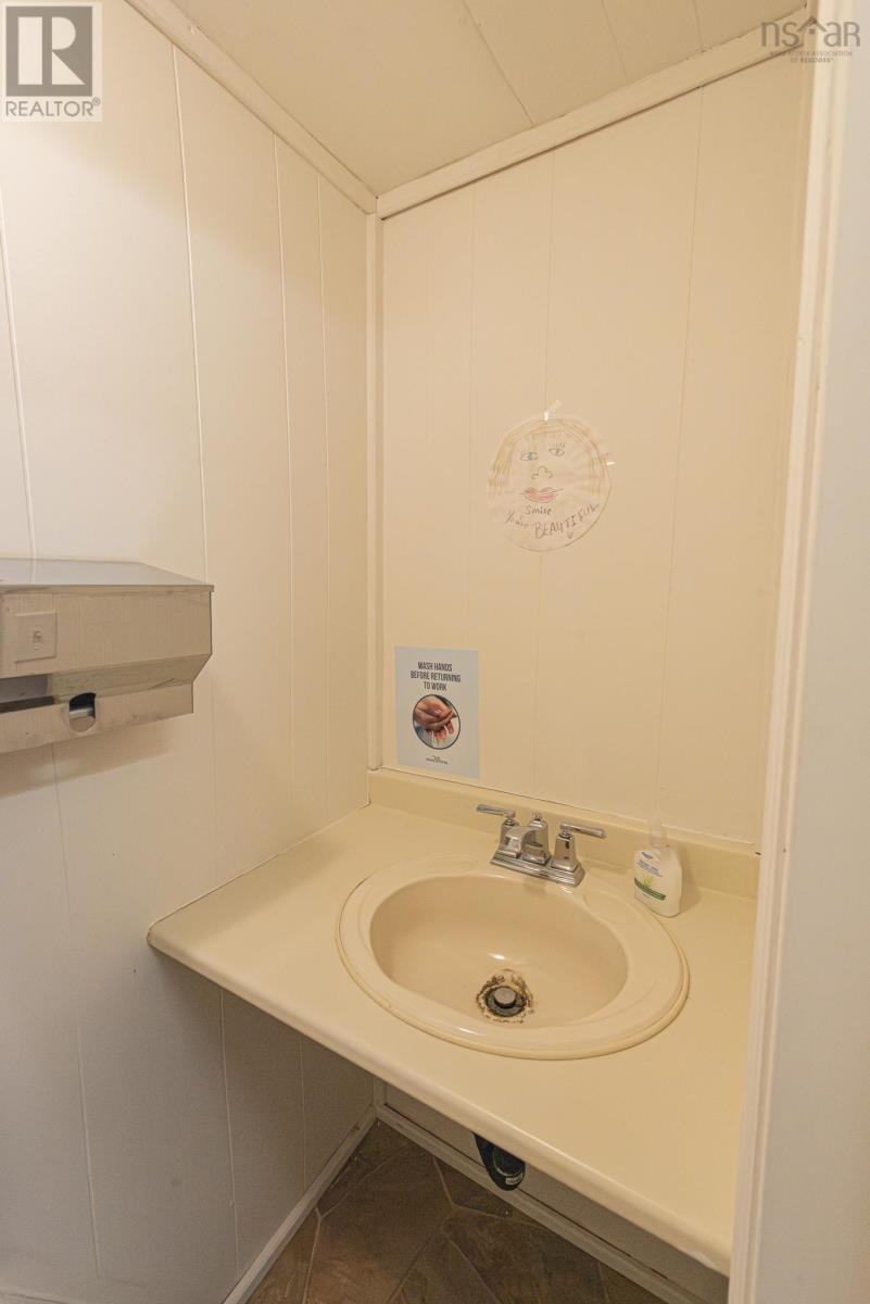 102 Main Street, Trenton, Nova Scotia  B0K 1X0 - Photo 29 - 202523286