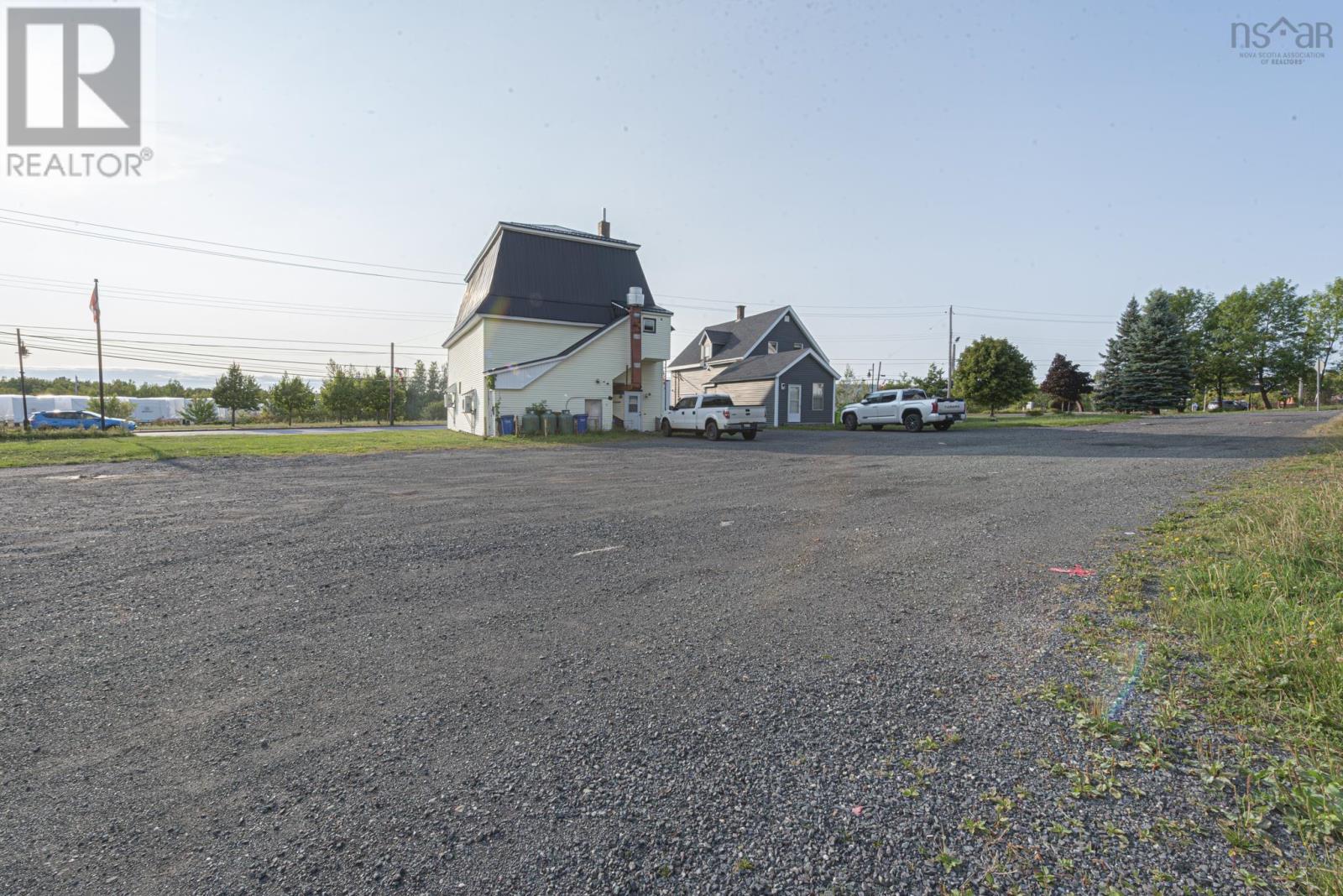 102 Main Street, Trenton, Nova Scotia  B0K 1X0 - Photo 33 - 202523286