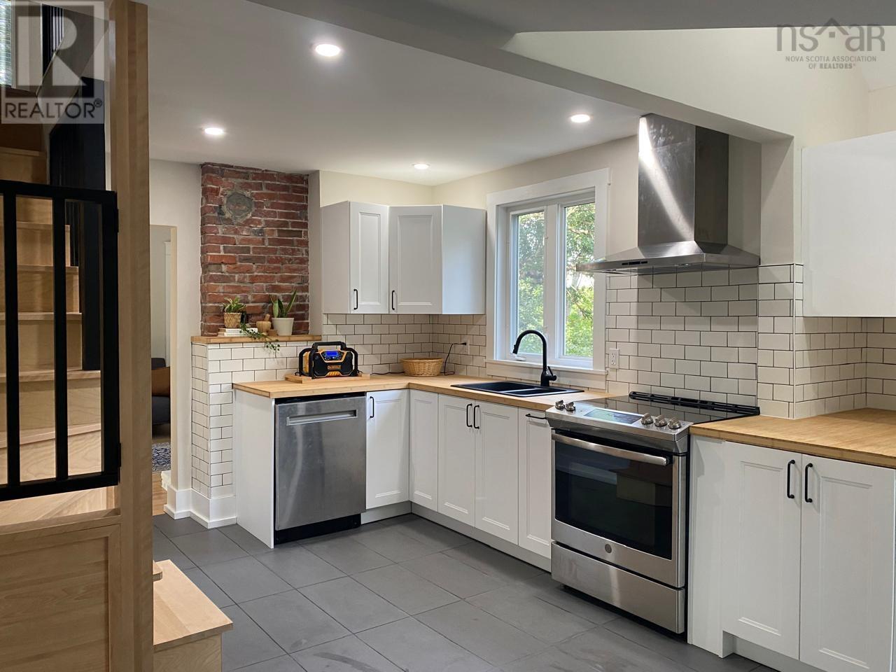 38 Kearney Lake Road, Rockingham, Nova Scotia  B3M 2S4 - Photo 9 - 202523341