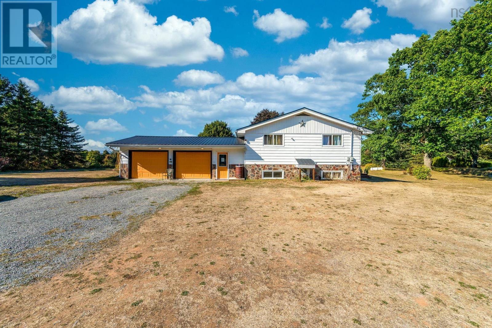 387 Lawrence Road, Rockland, Nova Scotia  B0P 1E0 - Photo 3 - 202523359