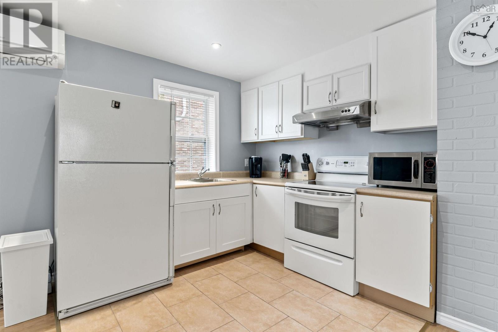 1596 St. Margaret's Bay Road, Lakeside, Nova Scotia  B3T 1B2 - Photo 11 - 202523447