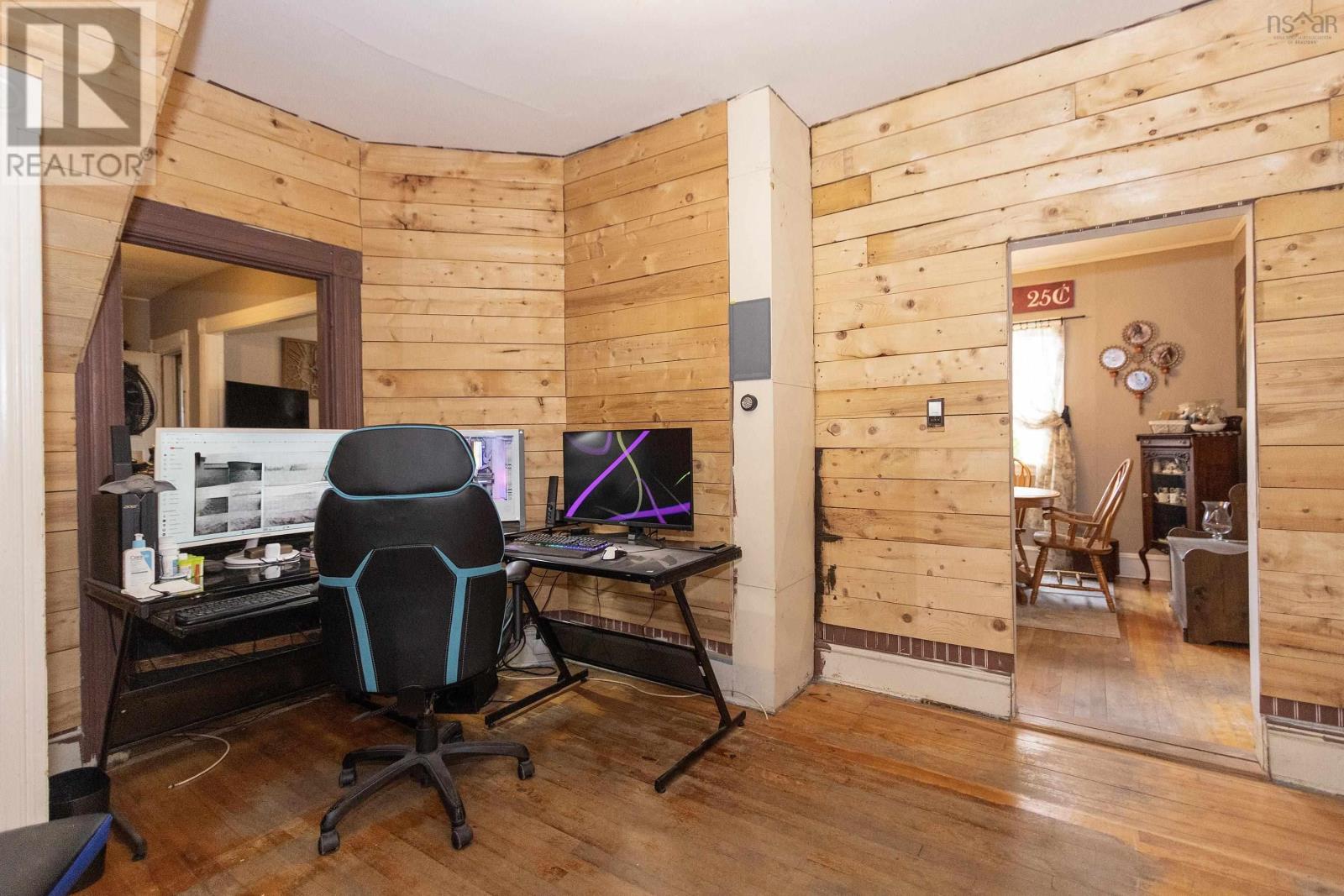 26 Starr Street, Springhill, Nova Scotia  B0M 1X0 - Photo 12 - 202523472