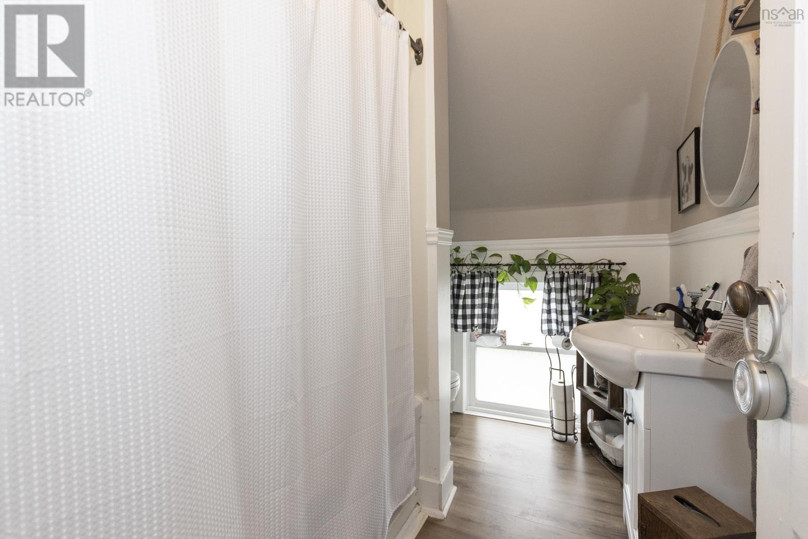 26 Starr Street, Springhill, Nova Scotia  B0M 1X0 - Photo 27 - 202523472