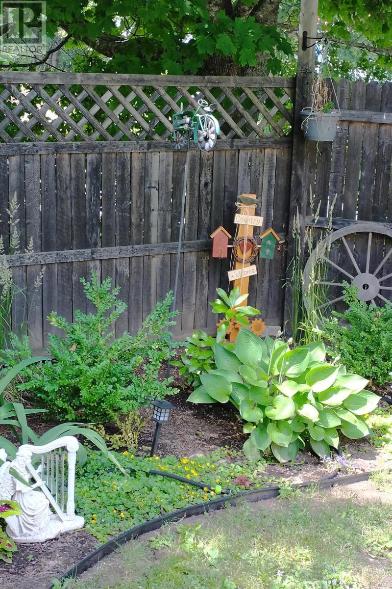 26 Starr Street, Springhill, Nova Scotia  B0M 1X0 - Photo 30 - 202523472