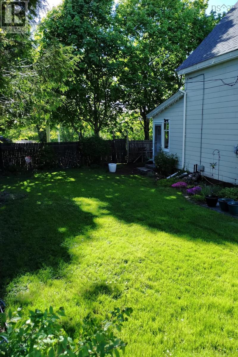 26 Starr Street, Springhill, Nova Scotia  B0M 1X0 - Photo 33 - 202523472