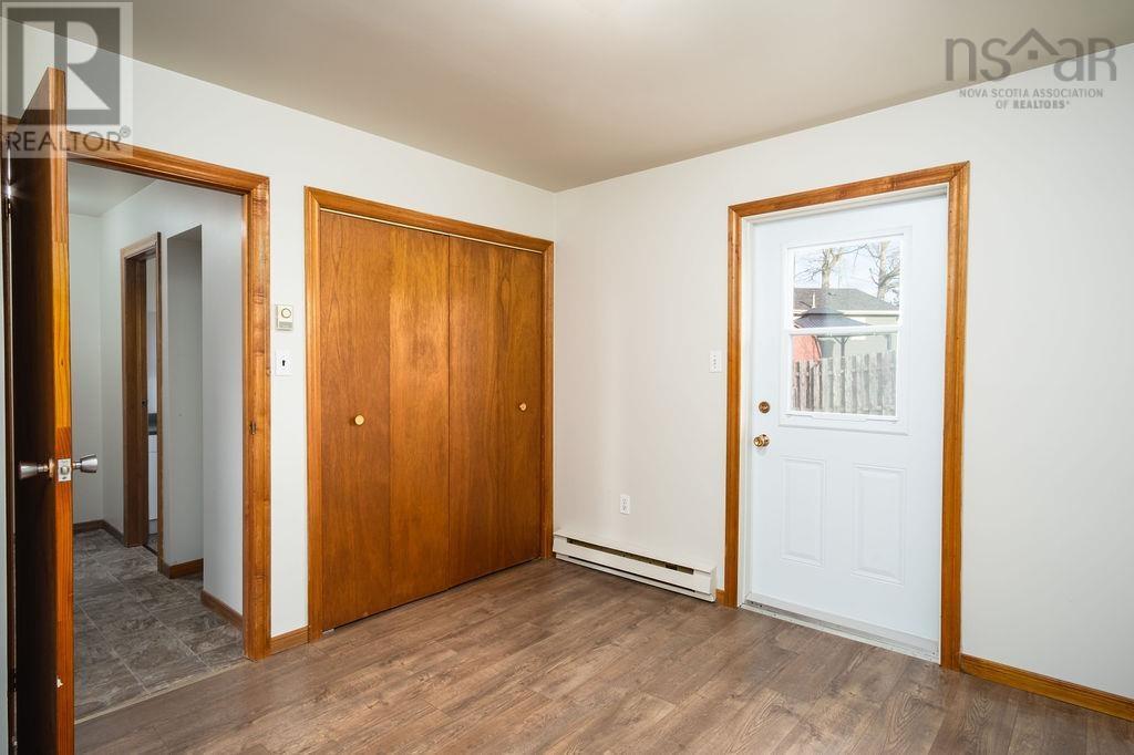 704 Queen Street, Port Hawkesbury, Nova Scotia  B9A 2W8 - Photo 8 - 202523486