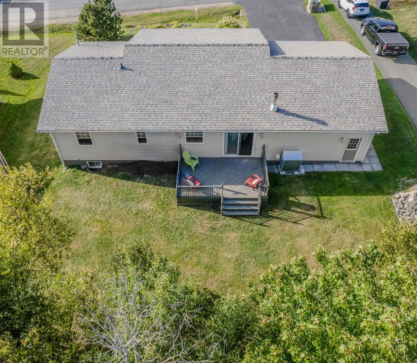 63 Mae Avenue, Sydney Mines, Nova Scotia  B1V 3K8 - Photo 2 - 202523535