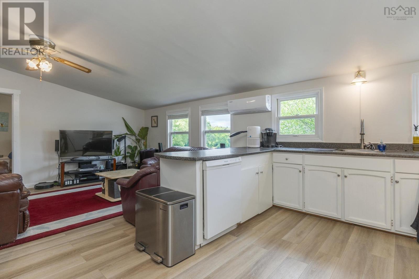 359 Waverley Road, Dartmouth, Nova Scotia  B2X 2E5 - Photo 37 - 202523546