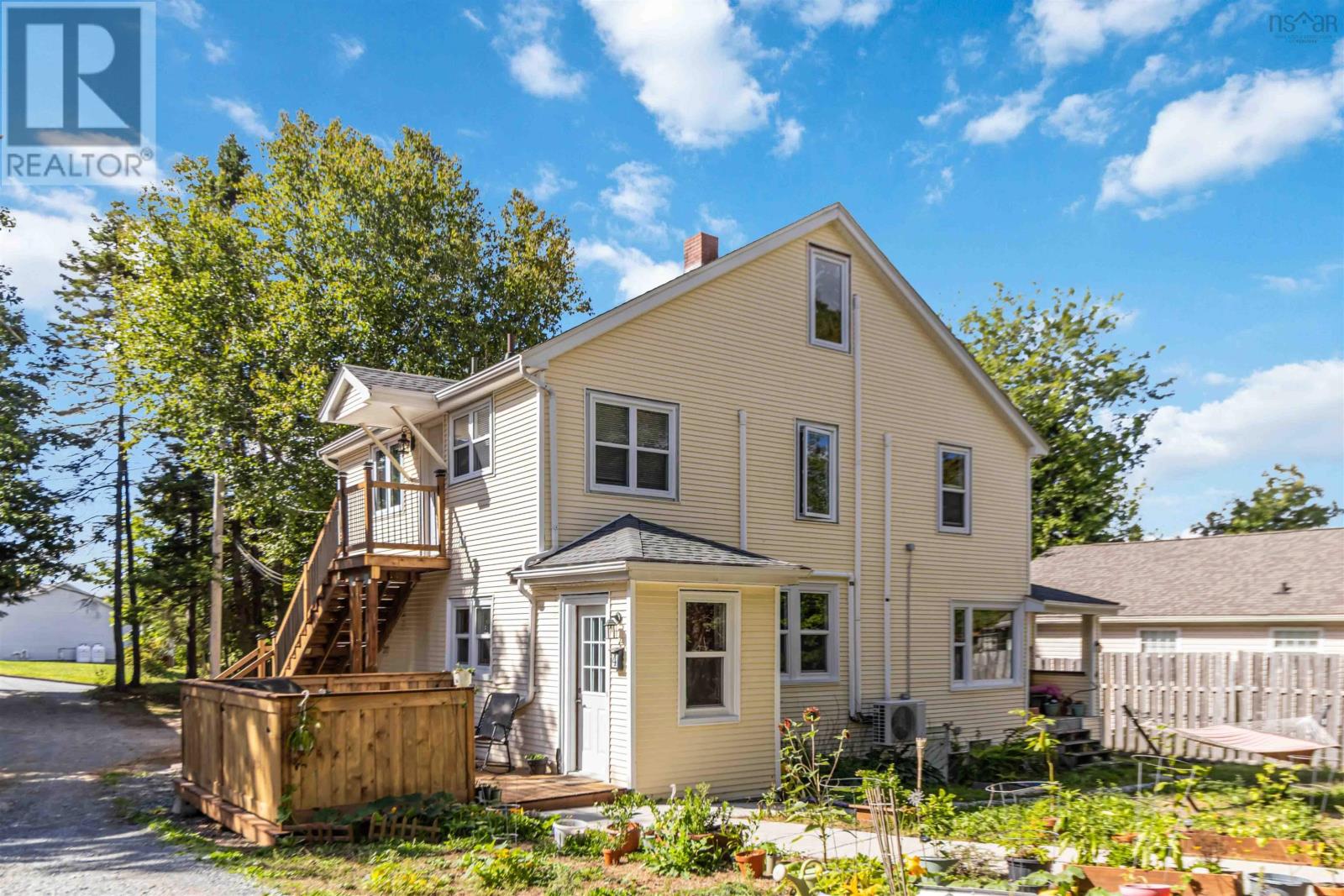 4 & 6 Hemlock Street, Dartmouth, Nova Scotia  B2X 3T3 - Photo 2 - 202523730