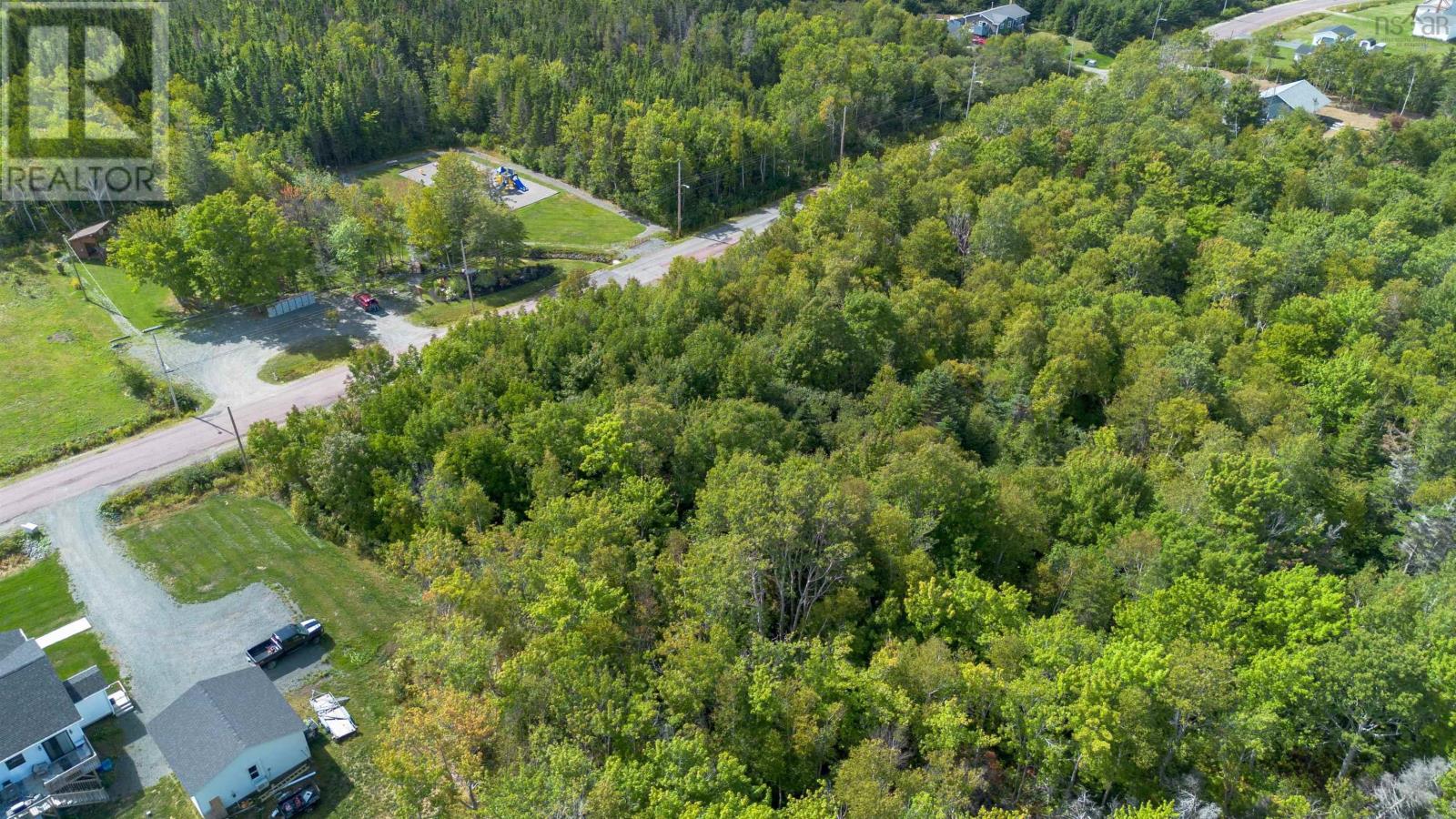 19 Mackesey Drive, Victoria Mines, Nova Scotia  B1N 3J7 - Photo 8 - 202523754