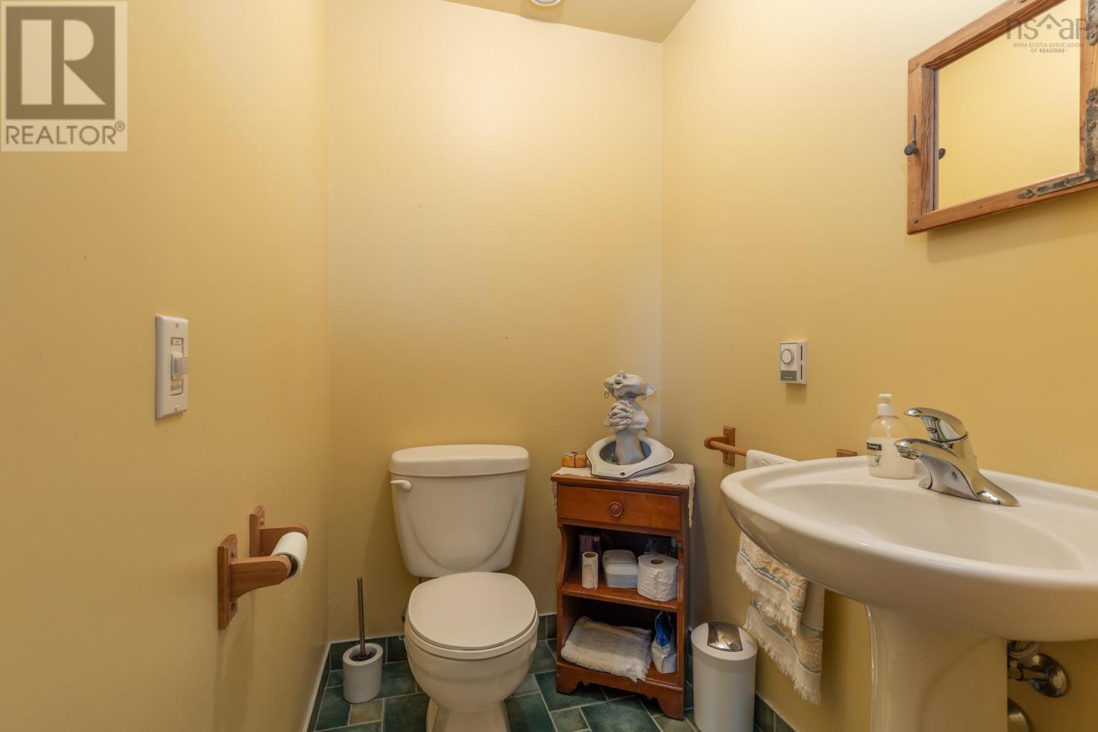 240 Pine Prince Drive, Briar Lake, Nova Scotia  B0W 2Y0 - Photo 18 - 202523794