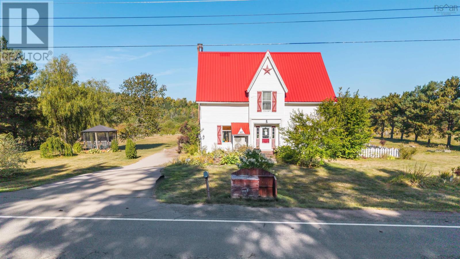 187 Highway 302, Southampton, Nova Scotia  B0M 1W0 - Photo 2 - 202523800