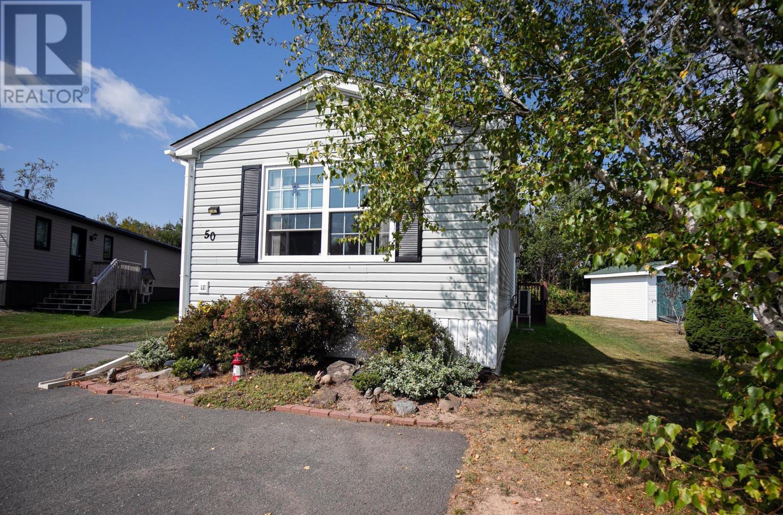 50 Pinehurst Street, Amherst, Nova Scotia  B4H 4X4 - Photo 2 - 202523903