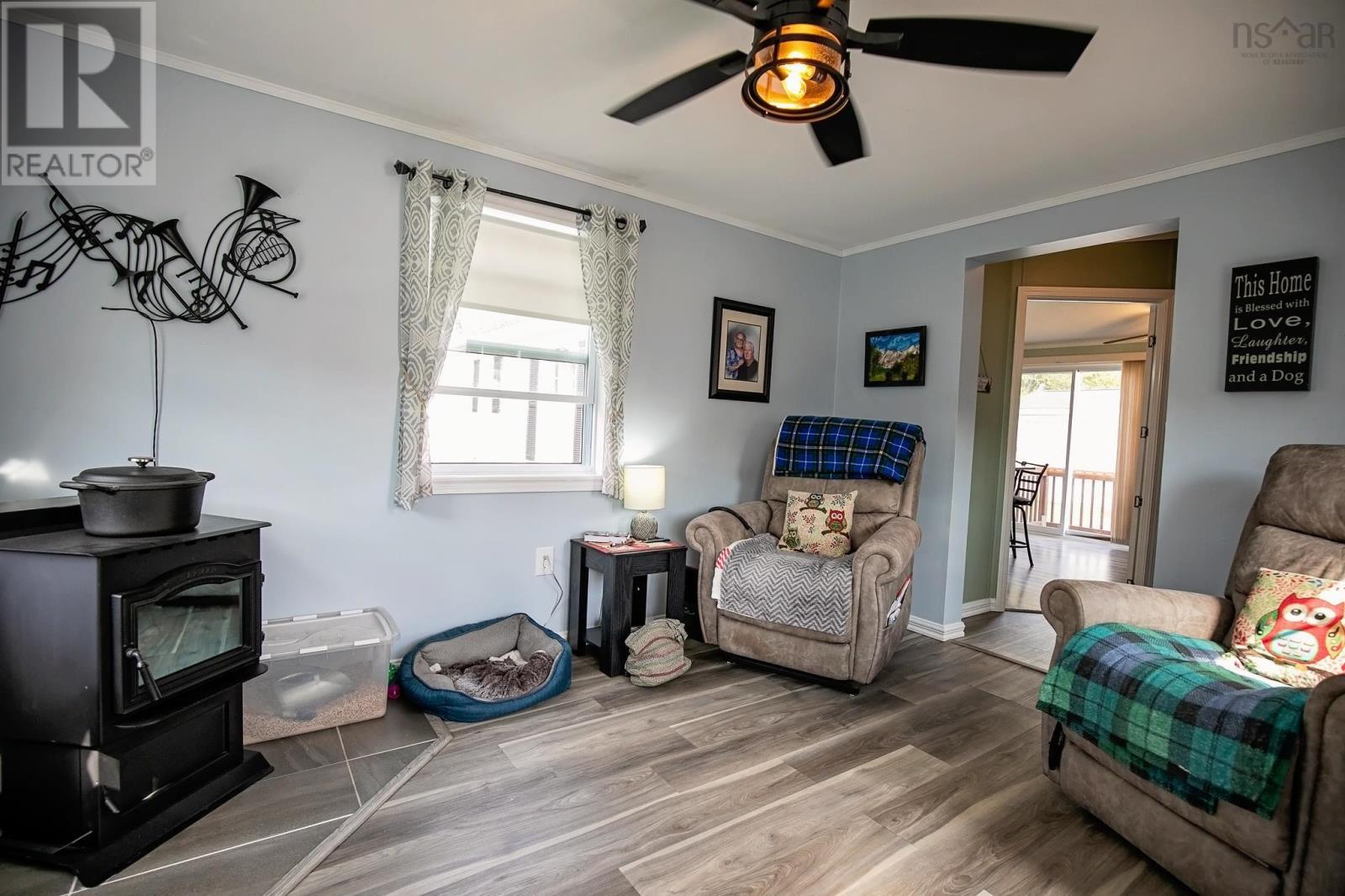 50 Pinehurst Street, Amherst, Nova Scotia  B4H 4X4 - Photo 9 - 202523903