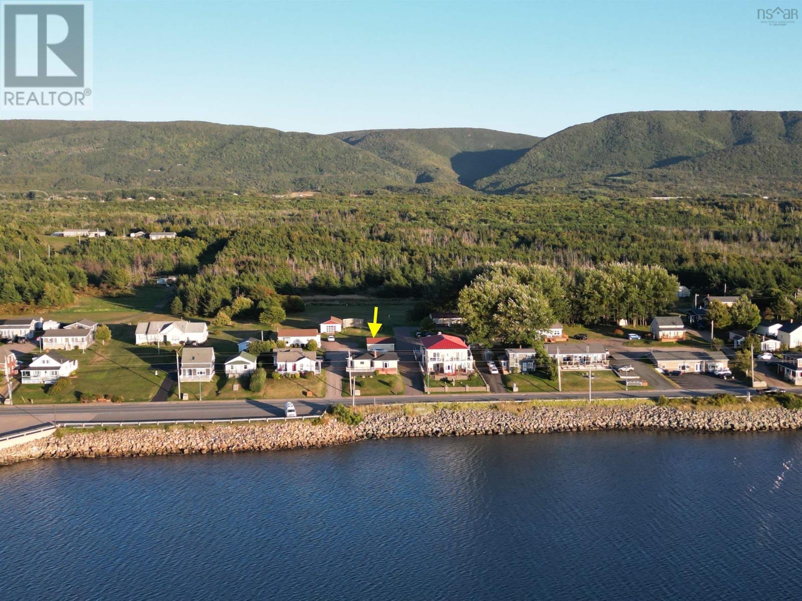 15052 Cabot Trail Road, Chéticamp, Nova Scotia  B0E 1H0 - Photo 3 - 202523906