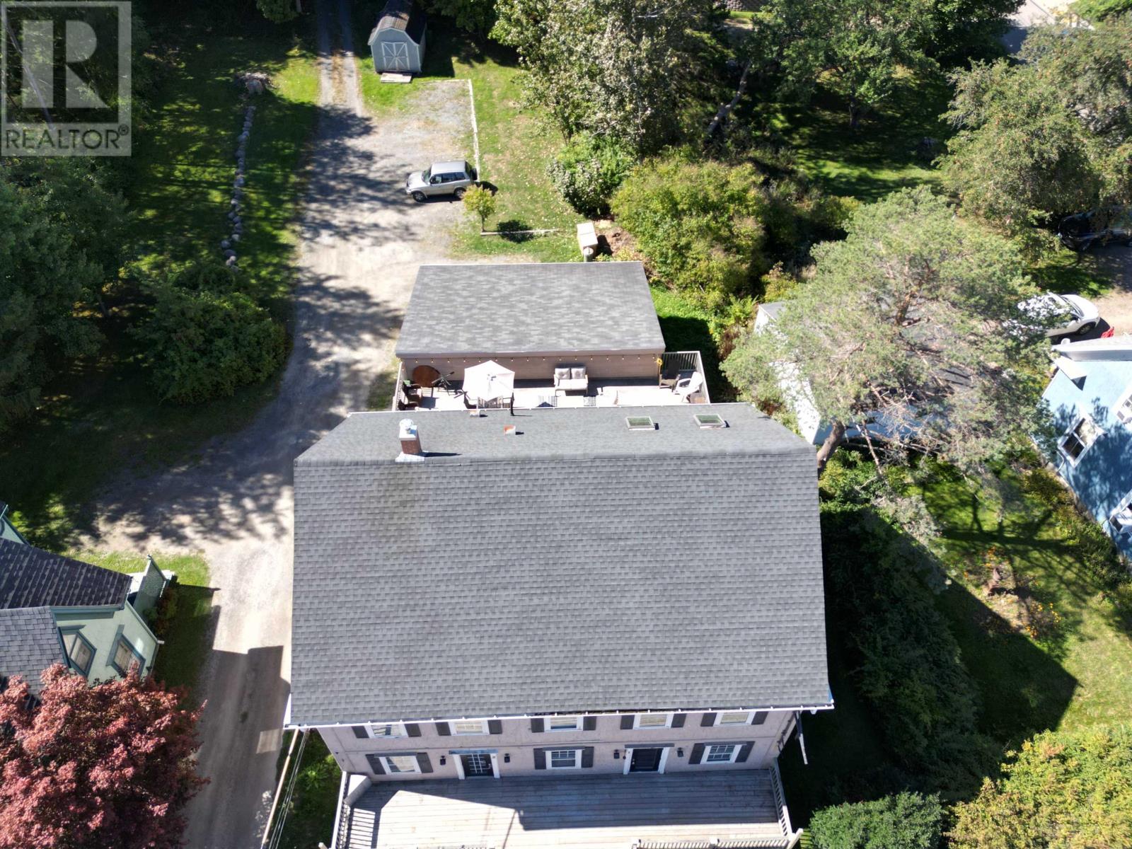 662 Main Street, Mahone Bay, Nova Scotia  B0J 2E0 - Photo 3 - 202523963