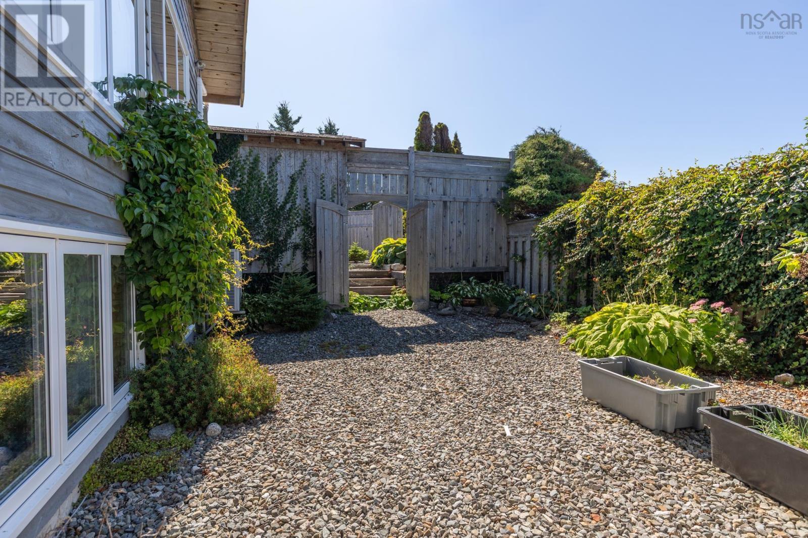 40 Country Lane, Lower West Pubnico, Nova Scotia  B0W 2C0 - Photo 8 - 202523978