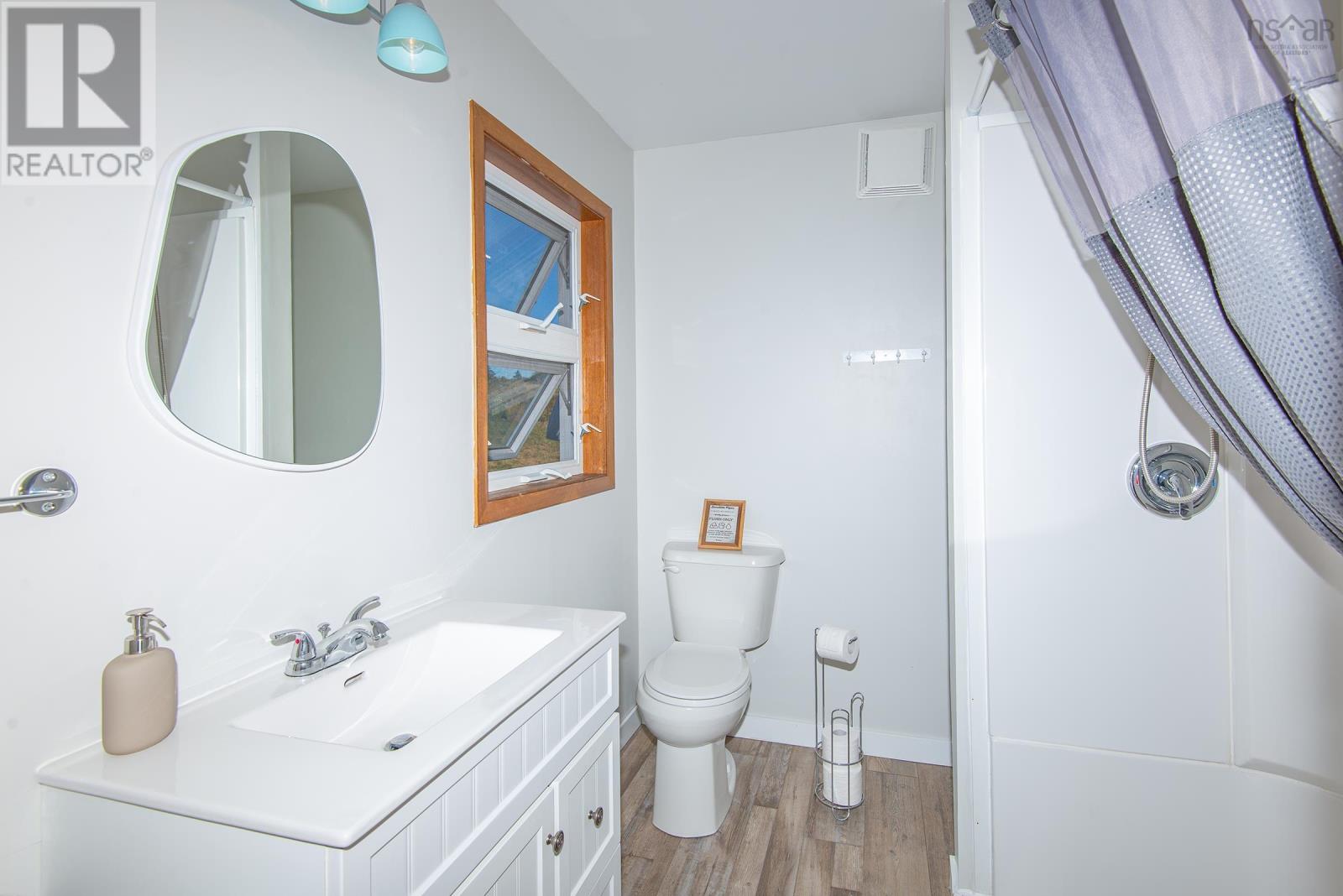 5956 Highway 1, Mavillette, Nova Scotia  B5A 5B3 - Photo 20 - 202524080