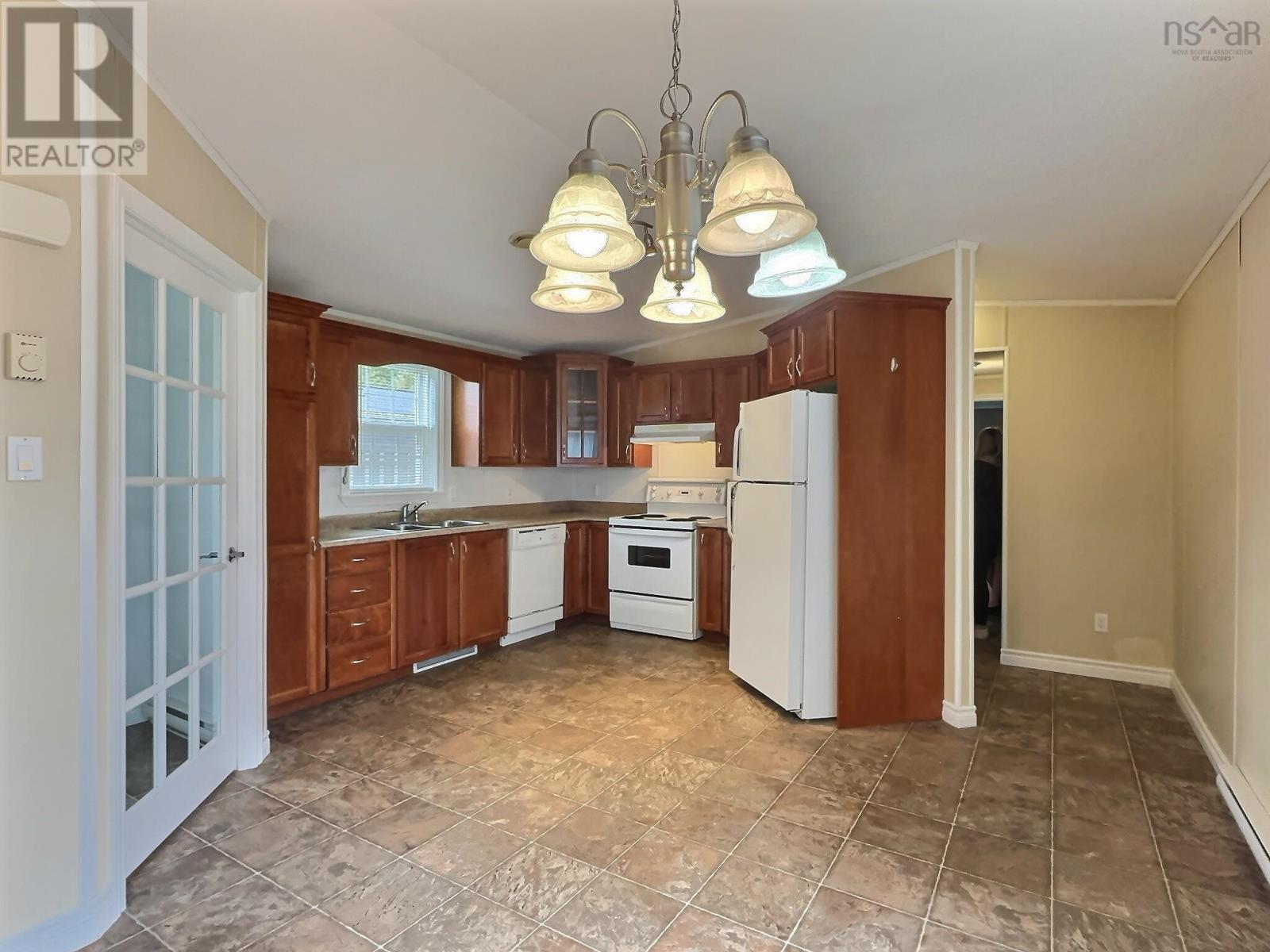 25 Pinehurst Street, Amherst, Nova Scotia  B4H 4X5 - Photo 7 - 202524128