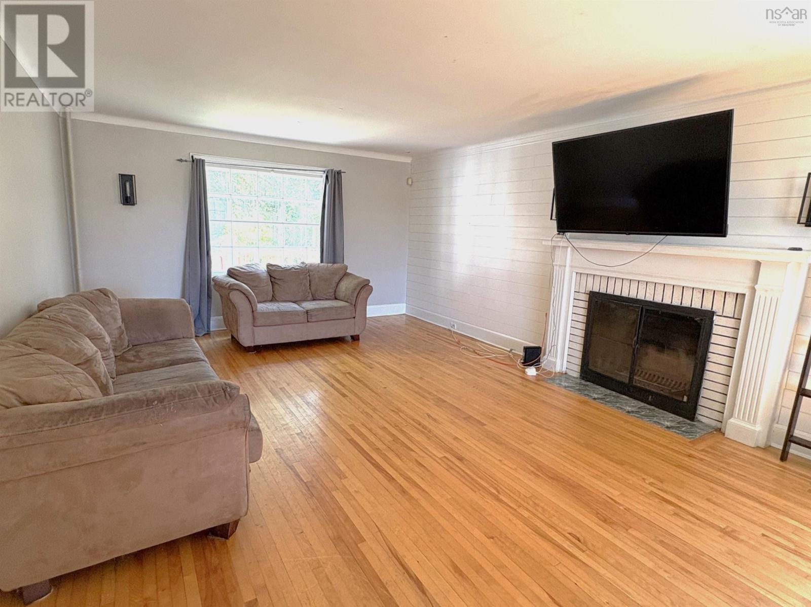 615 Kings Road, Sydney, Nova Scotia  B1S 1B8 - Photo 10 - 202524150