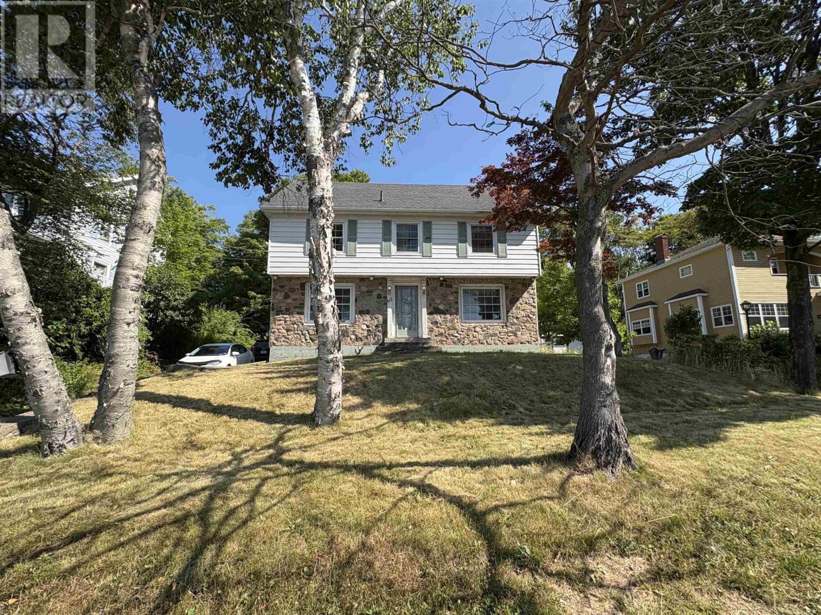 615 Kings Road, Sydney, Nova Scotia  B1S 1B8 - Photo 2 - 202524150