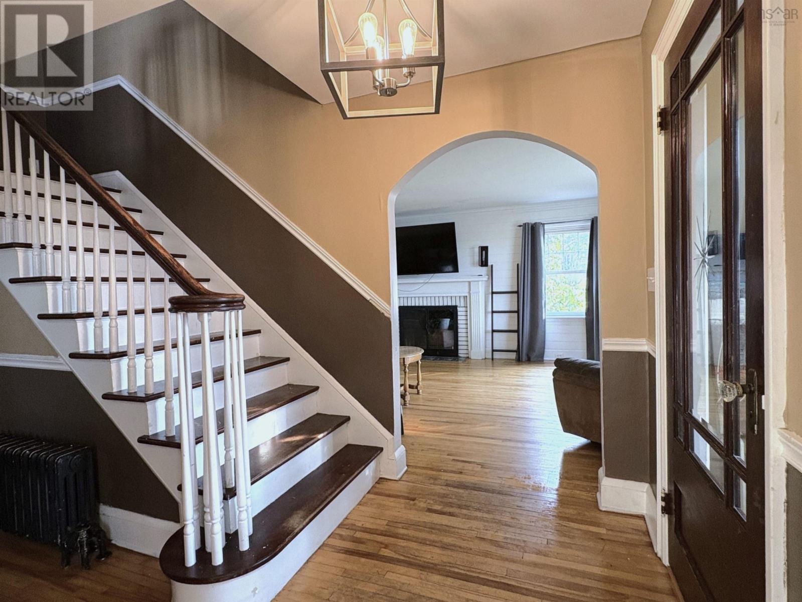 615 Kings Road, Sydney, Nova Scotia  B1S 1B8 - Photo 6 - 202524150