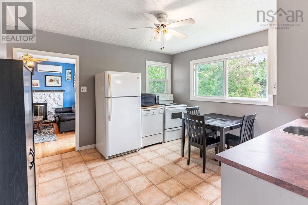 15 Breezy Lane, Lake Echo, Nova Scotia  B3E 1L9 - Photo 4 - 202524156