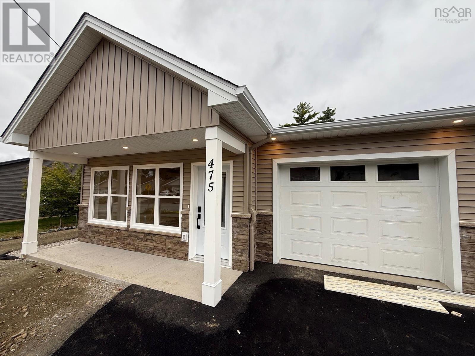 475 Glen Allan Drive, Bridgewater, Nova Scotia  B4V 0A8 - Photo 1 - 202524169