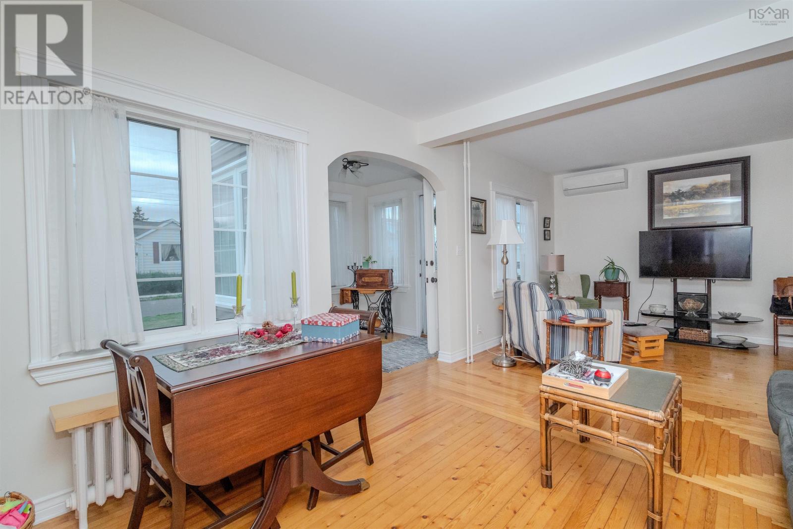 3 Essex Street, Glace Bay, Nova Scotia  B1A 5H3 - Photo 11 - 202524198