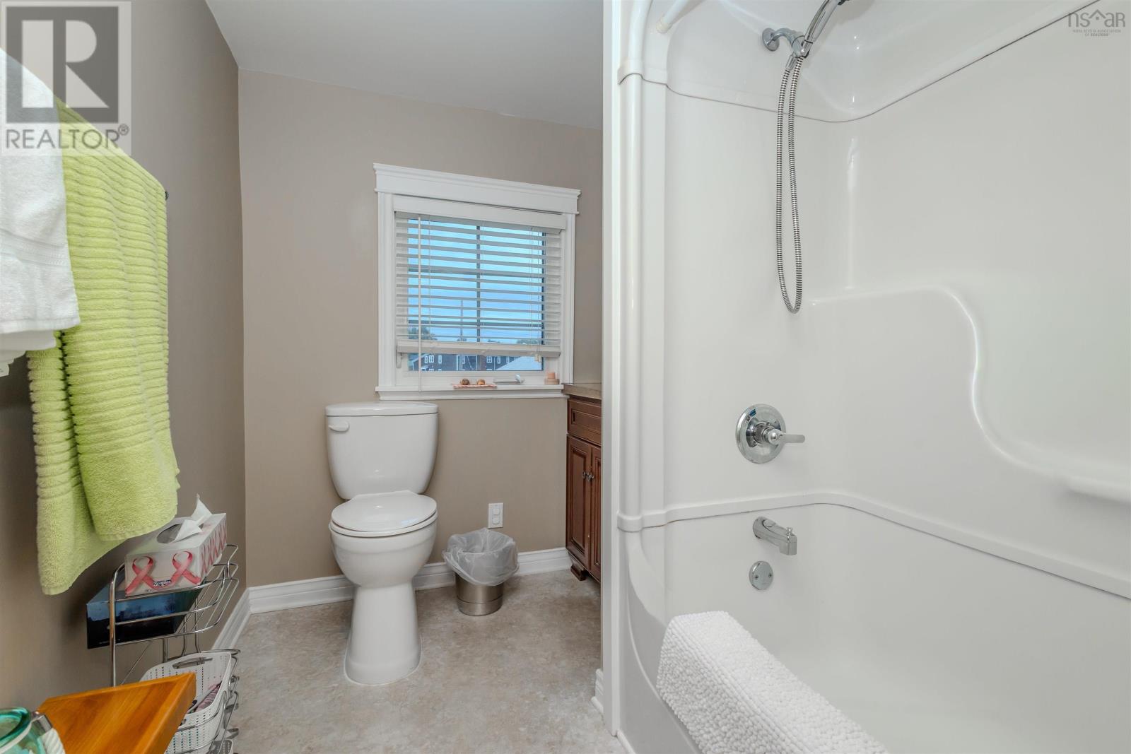 3 Essex Street, Glace Bay, Nova Scotia  B1A 5H3 - Photo 22 - 202524198