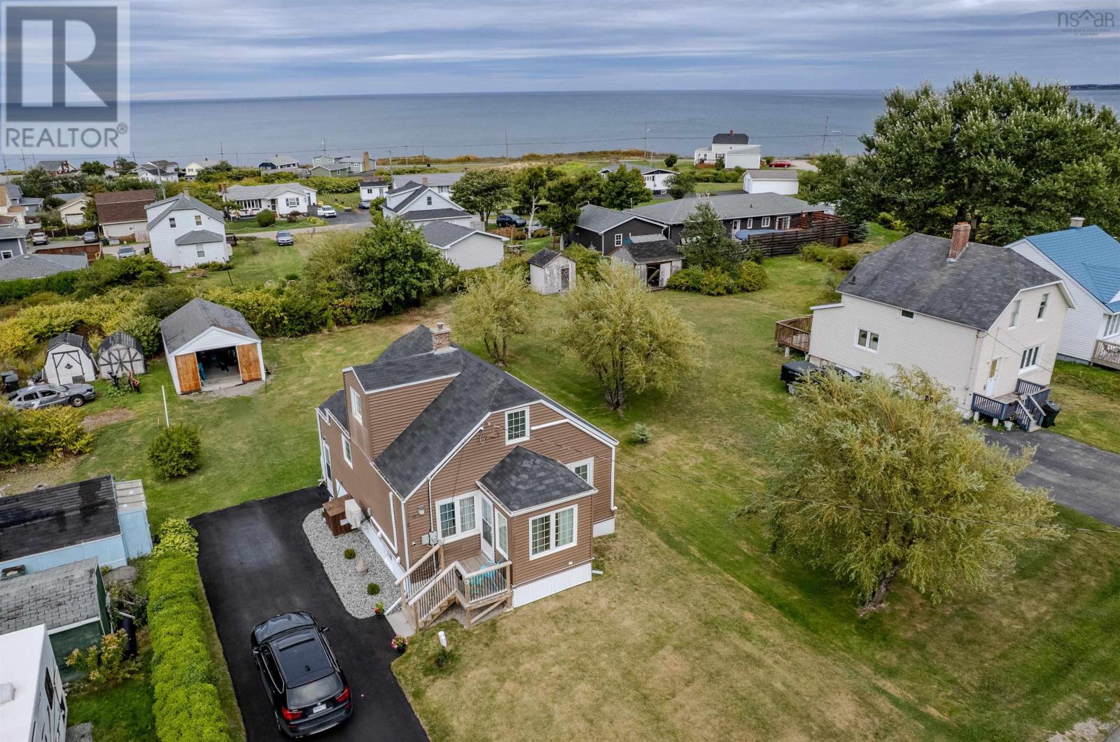 3 Essex Street, Glace Bay, Nova Scotia  B1A 5H3 - Photo 5 - 202524198