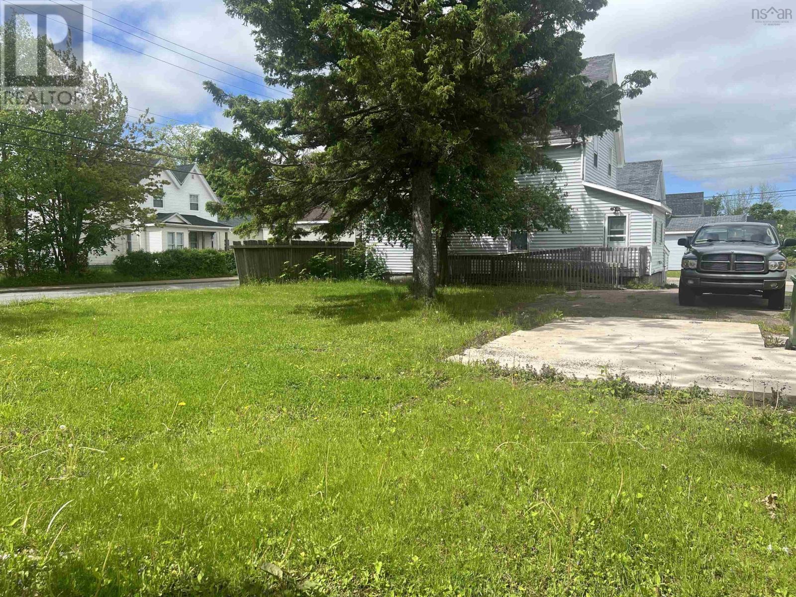 376 Washington Street, New Glasgow, Nova Scotia  B2H 3M4 - Photo 3 - 202524261