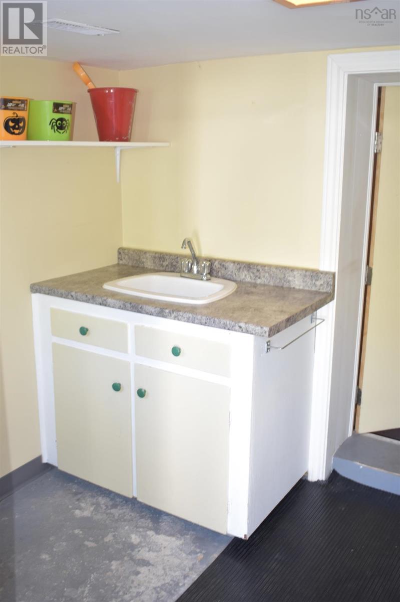 112 Bristol Avenue, Liverpool, Nova Scotia  B0T 1K0 - Photo 40 - 202524380