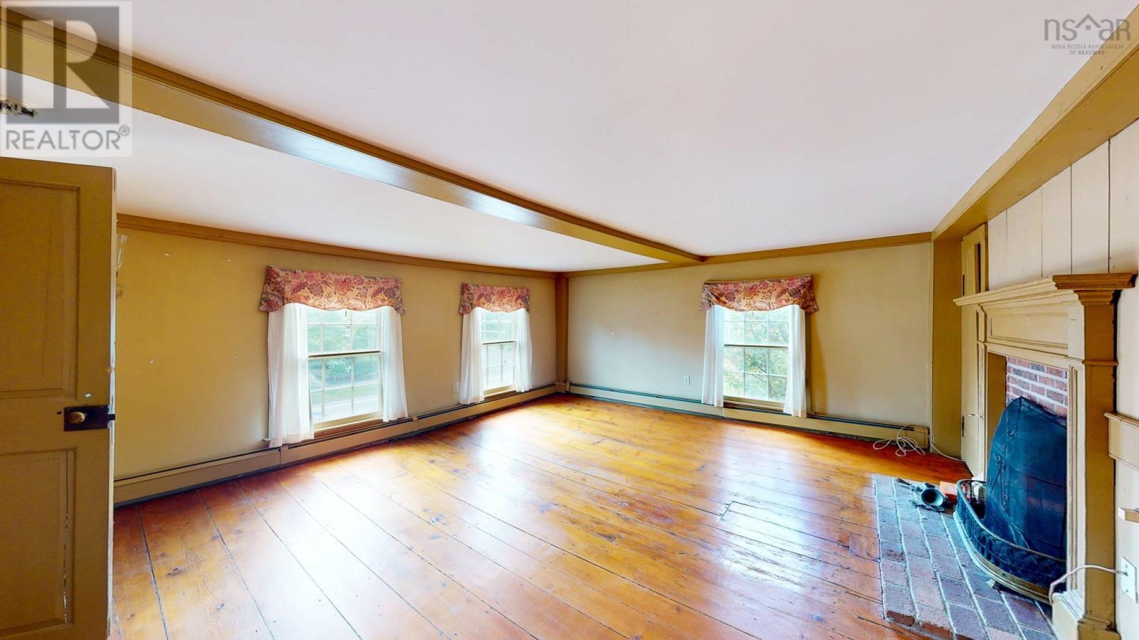 654 Main Street, Wolfville, Nova Scotia  B4P 1E8 - Photo 33 - 202524408