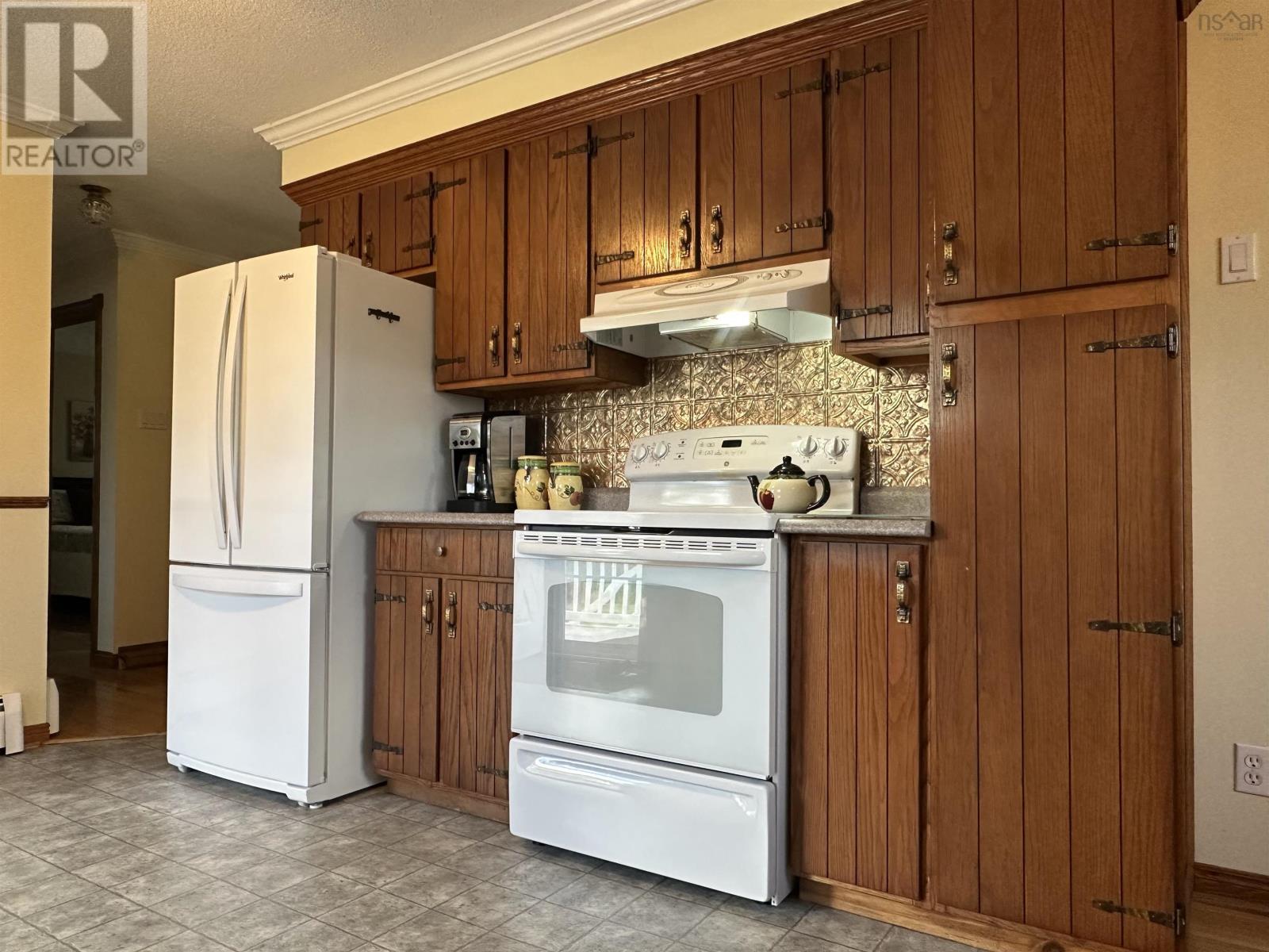 756 Forsyth Avenue, New Waterford, Nova Scotia  B1H 2Y5 - Photo 19 - 202524519