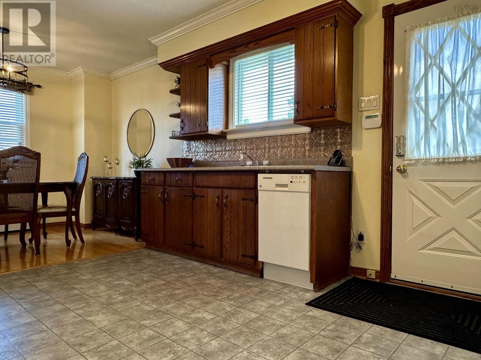 756 Forsyth Avenue, New Waterford, Nova Scotia  B1H 2Y5 - Photo 20 - 202524519